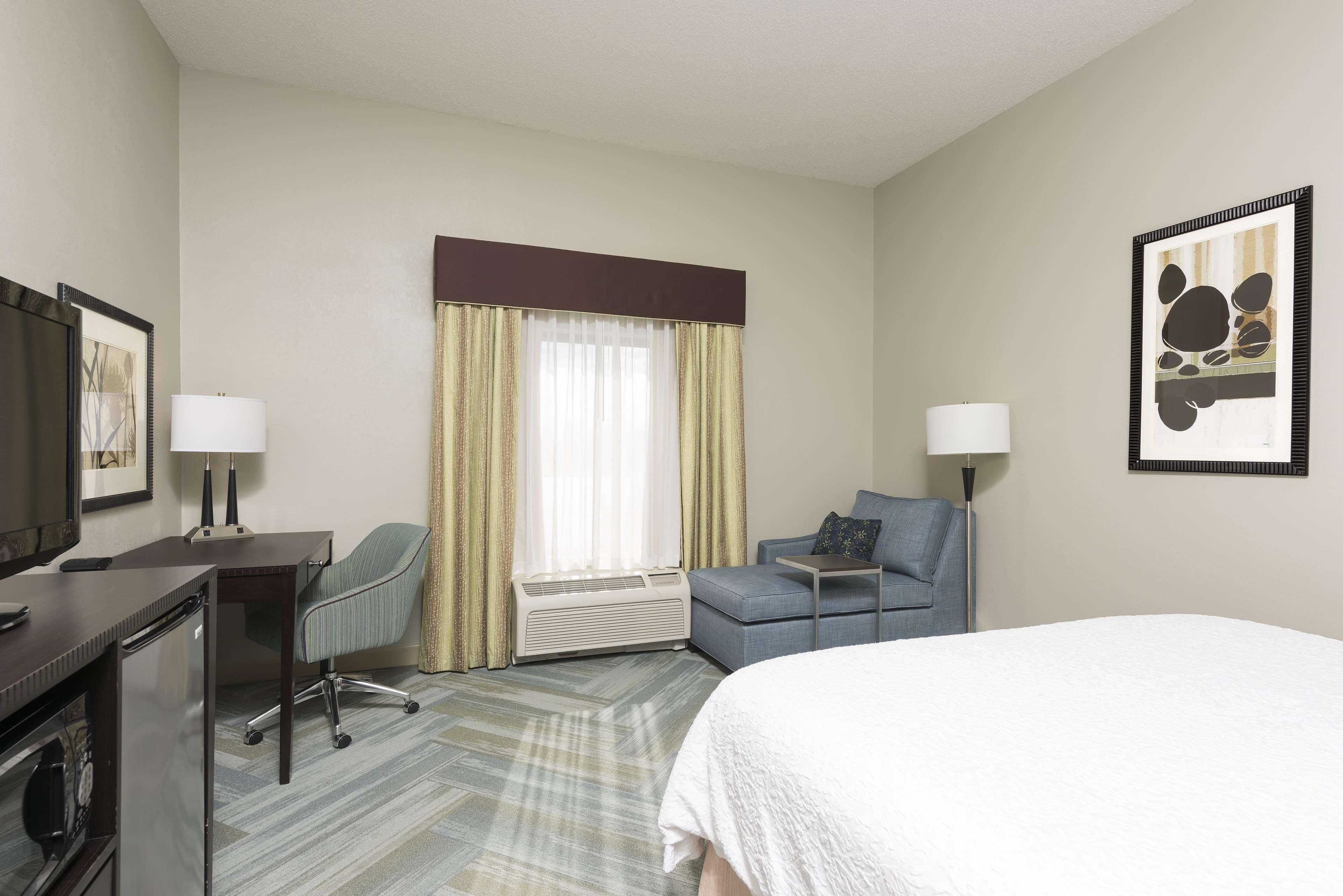 Clinton Township Hampton Inn Detroit Roseville מראה חיצוני תמונה