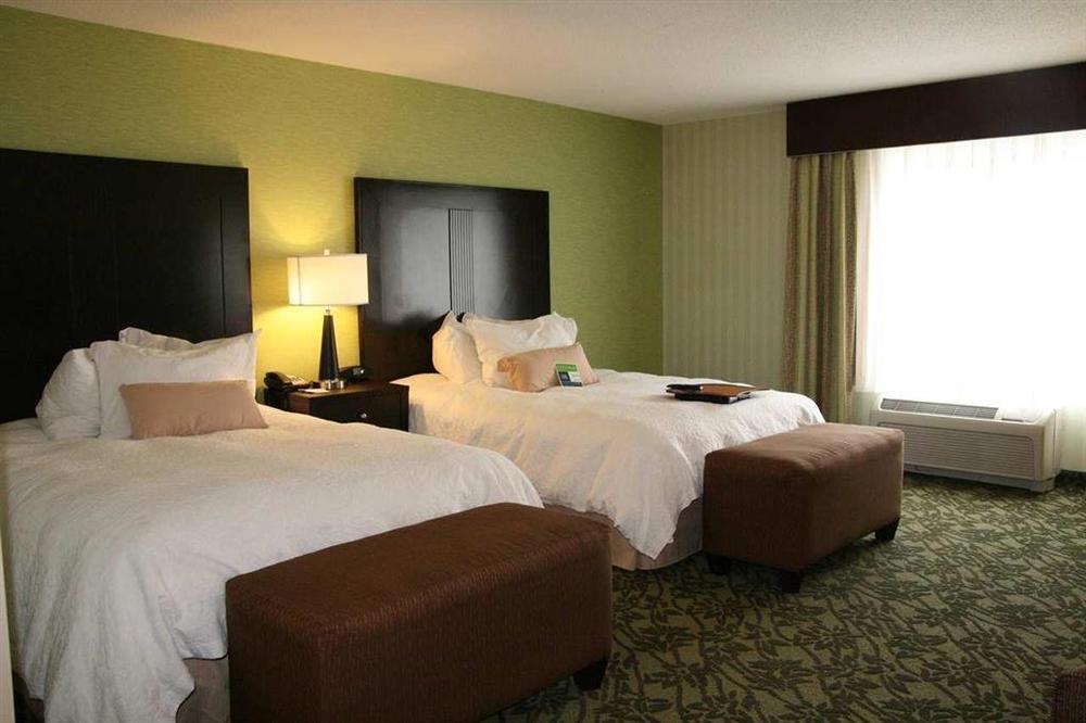 Clinton Township Hampton Inn Detroit Roseville חדר תמונה