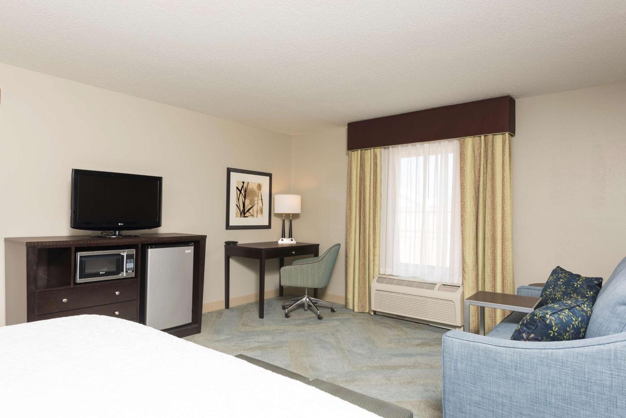 Clinton Township Hampton Inn Detroit Roseville מראה חיצוני תמונה