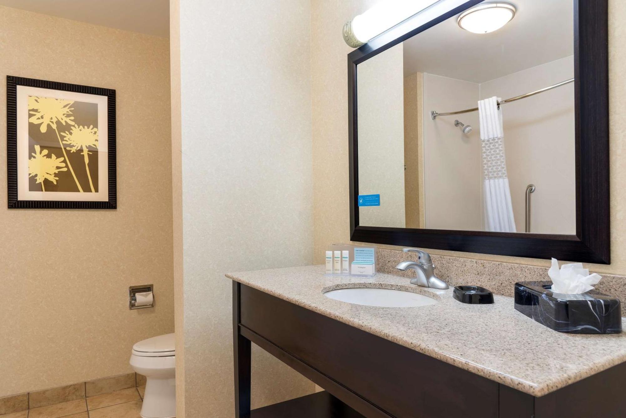 Clinton Township Hampton Inn Detroit Roseville מראה חיצוני תמונה
