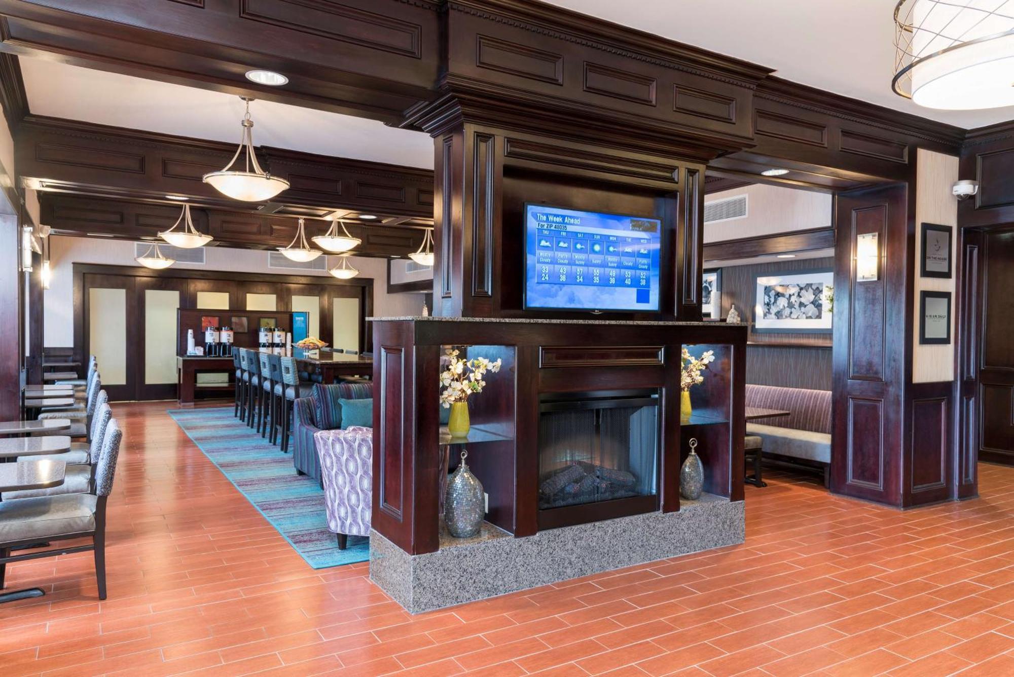 Clinton Township Hampton Inn Detroit Roseville מראה חיצוני תמונה